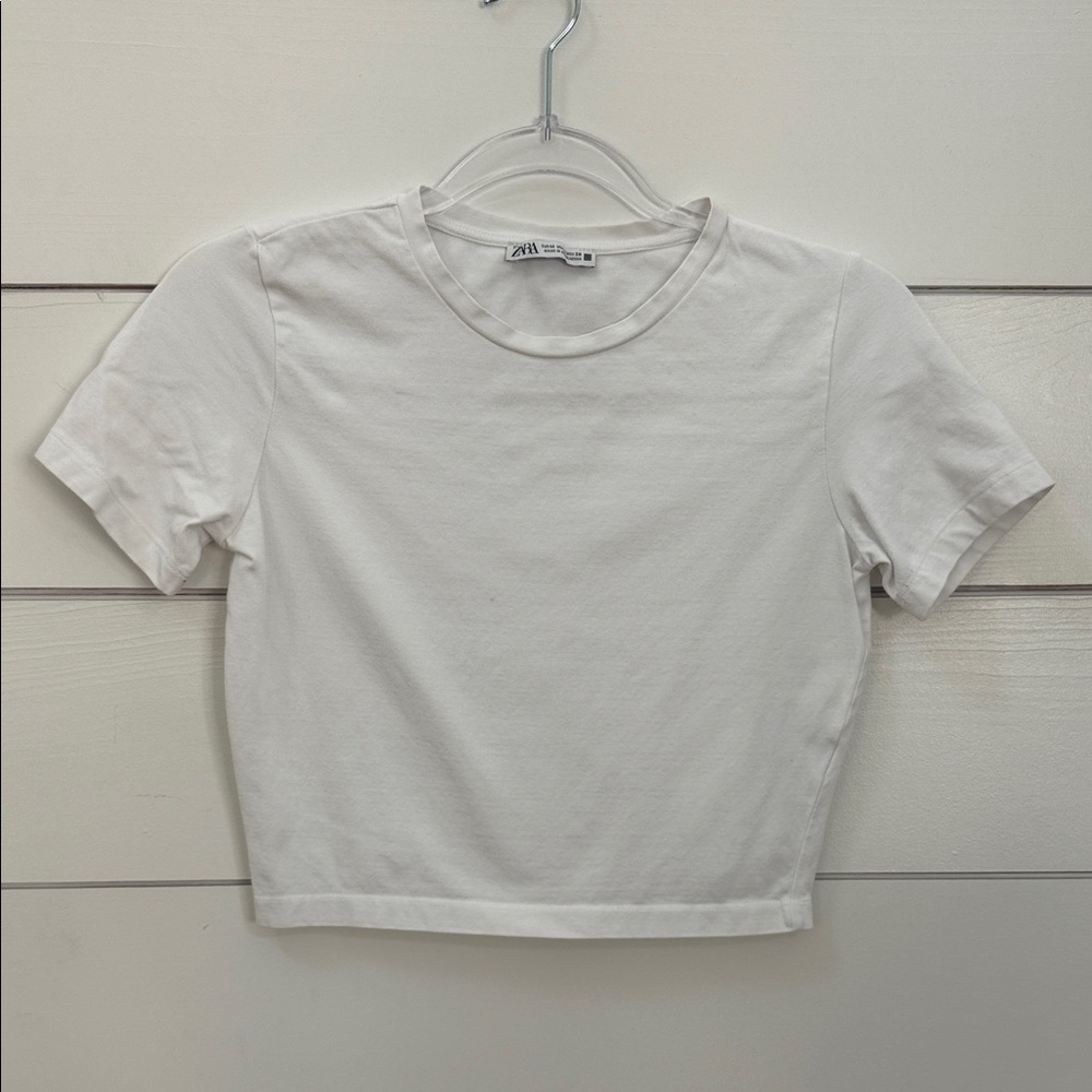 Zara Off-White Short Sleeve Top